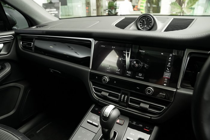 2024 Porsche Macan T 95B MY24 AWD BLACK