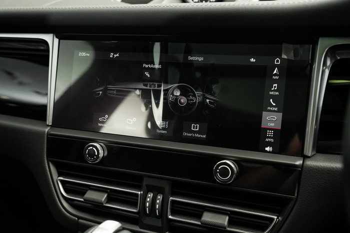 2024 Porsche Macan T 95B MY24 AWD BLACK