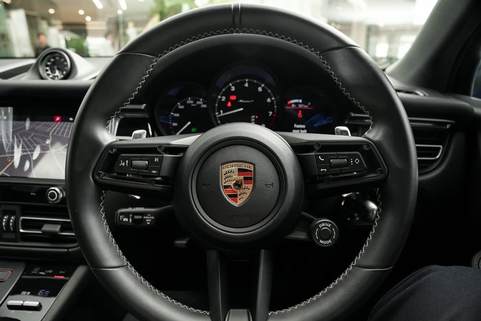 2024 Porsche Macan T 95B MY24 AWD BLACK