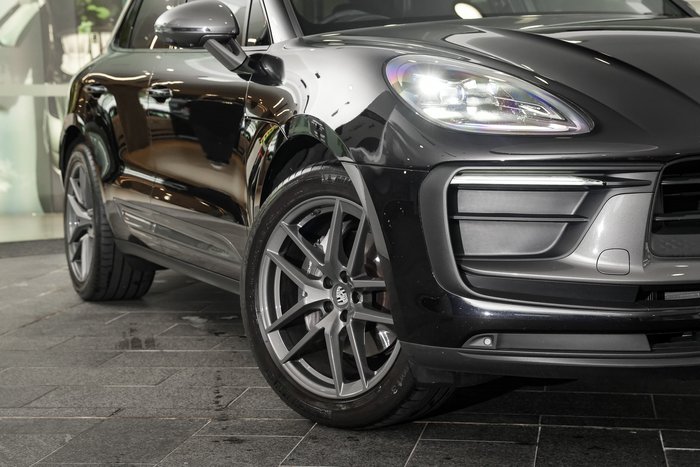 2024 Porsche Macan T 95B MY24 AWD BLACK