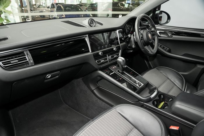 2024 Porsche Macan T 95B MY24 AWD BLACK