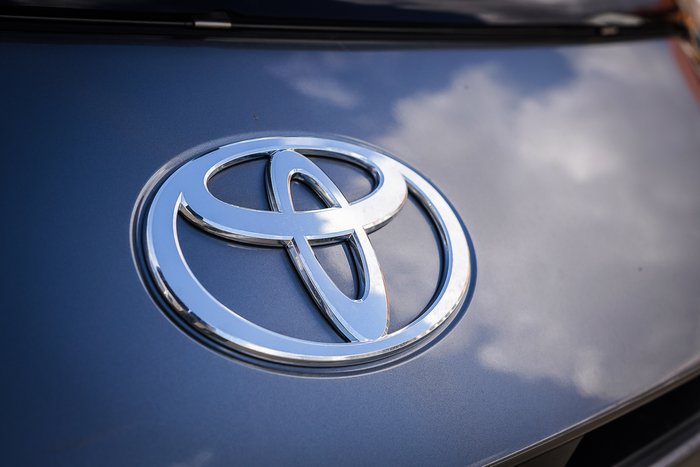2025 Toyota CAMRY HYBRID Ascent