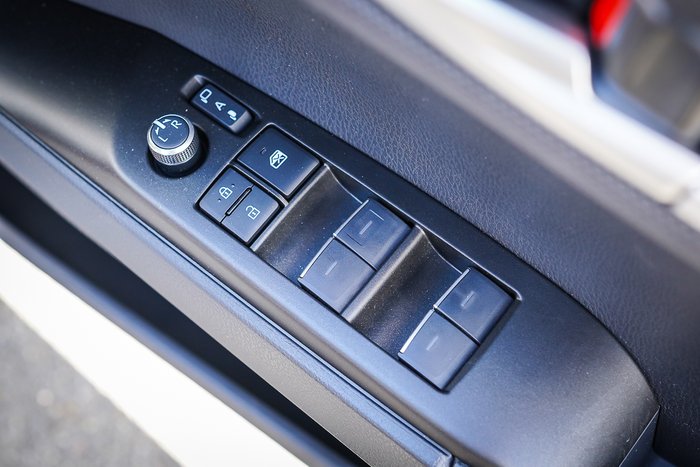 2025 Toyota CAMRY HYBRID Ascent