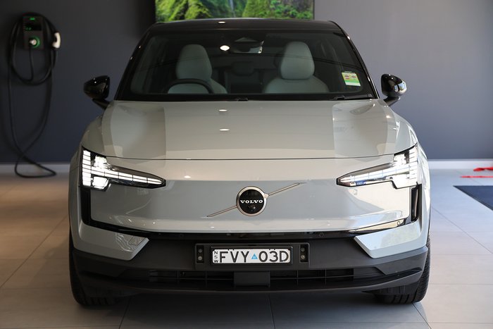 2024 Volvo EX30 Single Motor Extended Range Ultra