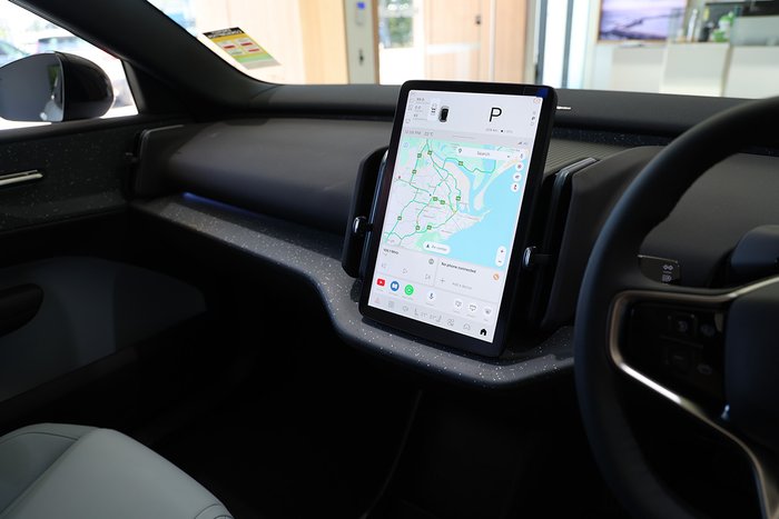 2024 Volvo EX30 Single Motor Extended Range Ultra