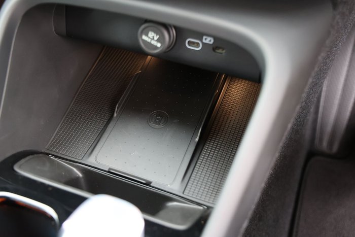 2025 Volvo XC40 Ultra B4 Bright