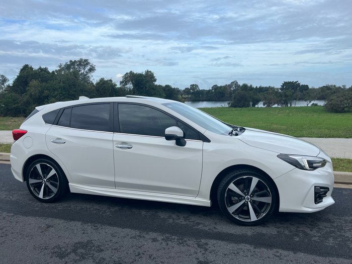 2017 SUBARU IMPREZA 2.0i-S (AWD)