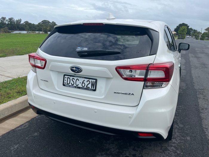 2017 SUBARU IMPREZA 2.0i-S (AWD)