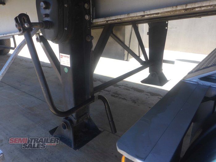 1999 Freighter Curtainsider B Double Set