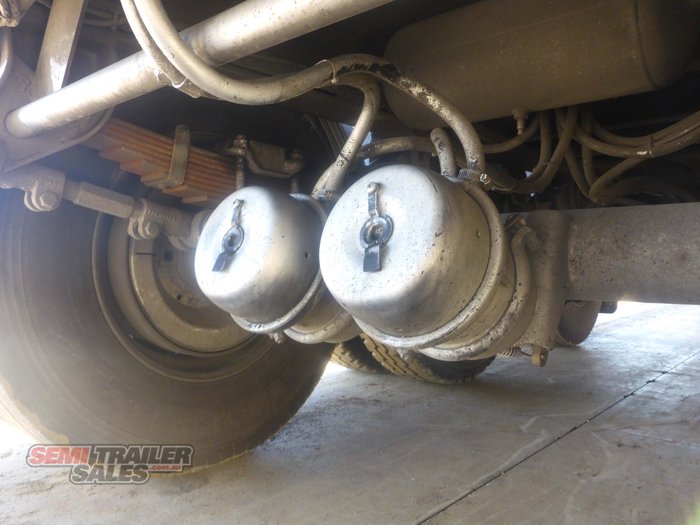 1999 Freighter Curtainsider B Double Set