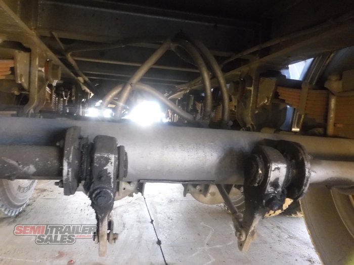 1999 Freighter Curtainsider B Double Set