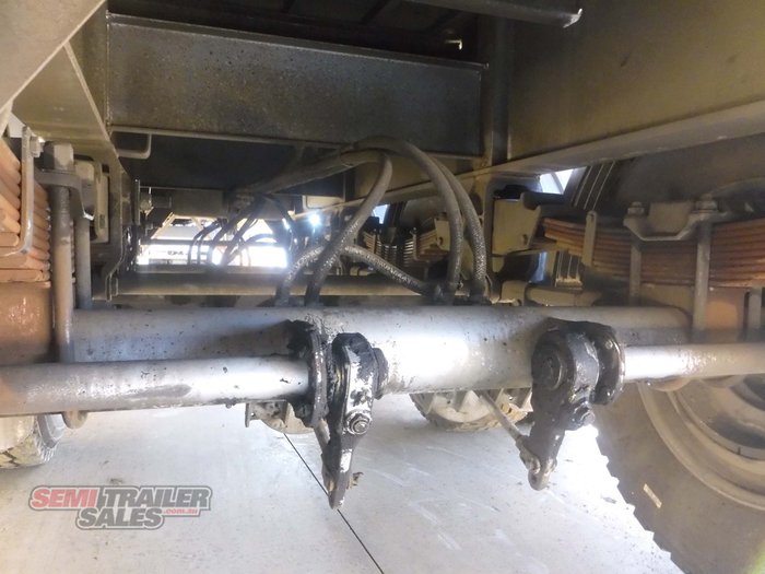 1999 Freighter Curtainsider B Double Set