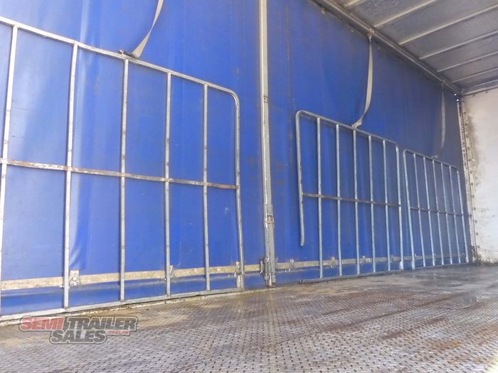 1999 Freighter Curtainsider B Double Set