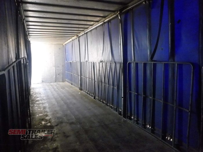 1999 Freighter Curtainsider B Double Set