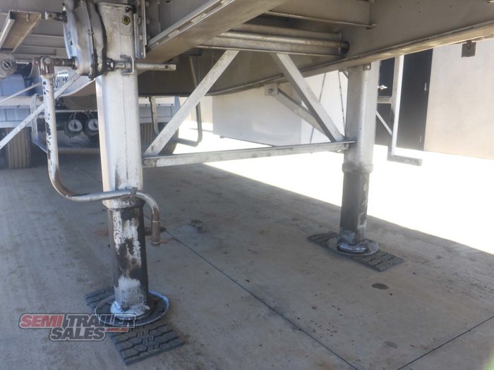 1999 Freighter Curtainsider B Double Set