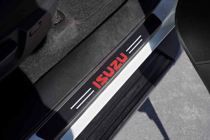 2022 Isuzu MU-X LS-U