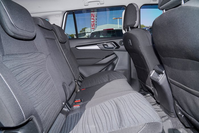 2022 Isuzu MU-X LS-U