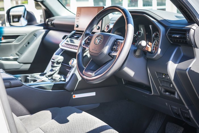 2023 Toyota LANDCRUISER GXL