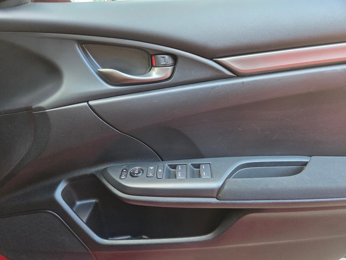 2017 HONDA CIVIC VTI RED