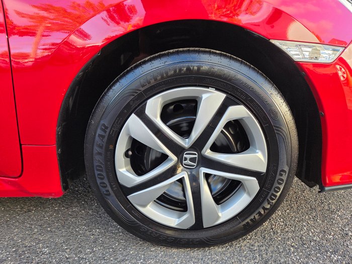 2017 HONDA CIVIC VTI RED