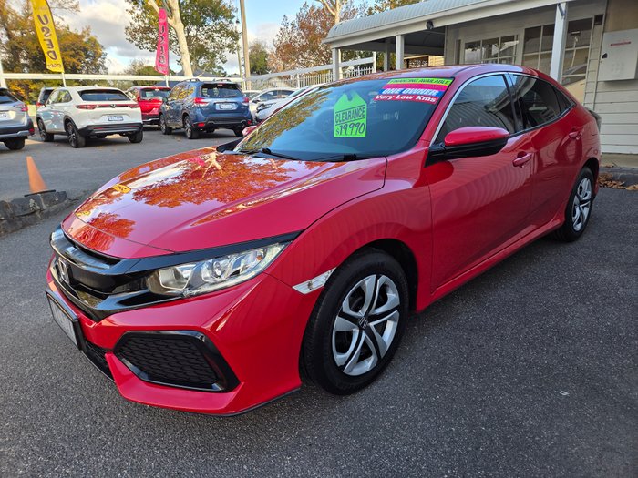 2017 HONDA CIVIC VTI RED