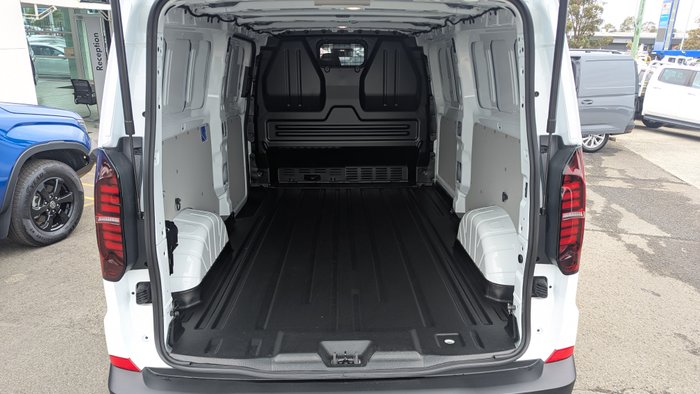 2025 VOLKSWAGEN Transporter