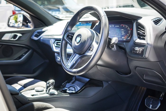 2020 BMW 1 M135i xDRIVE