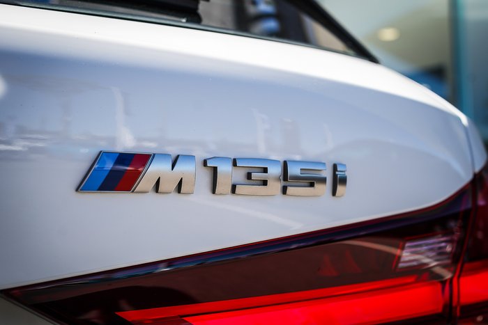 2020 BMW 1 M135i xDRIVE