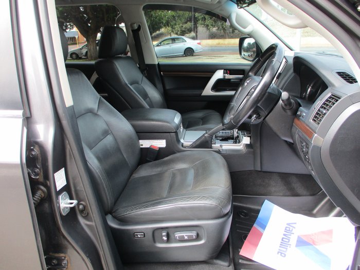 2021 Toyota Landcruiser VX VDJ200R Grey