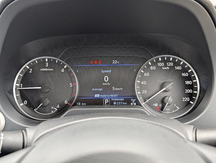 2025 NISSAN NP300 NAVARA ST-X