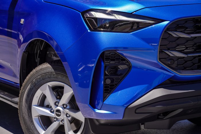 2025 Isuzu MU-X LS-M