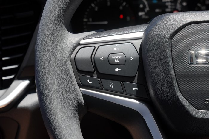 2025 Isuzu MU-X LS-M