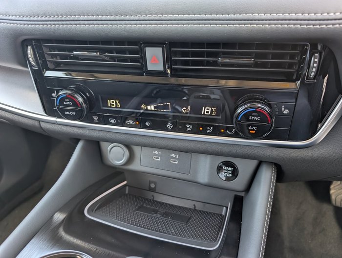 2025 Nissan X-TRAIL ST-L