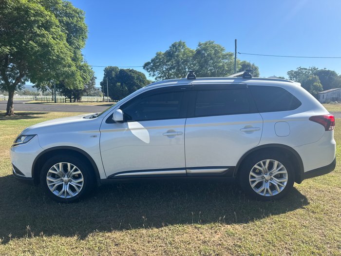 2019 MITSUBISHI OUTLANDER ES