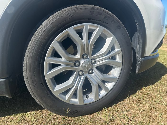 2019 MITSUBISHI OUTLANDER ES
