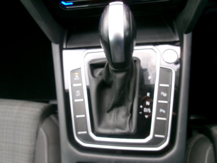 2022 VOLKSWAGEN PASSAT 140TSI BUSINESS