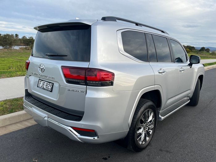 2024 TOYOTA LANDCRUISER LC300 SAHARA ZX (4x4)