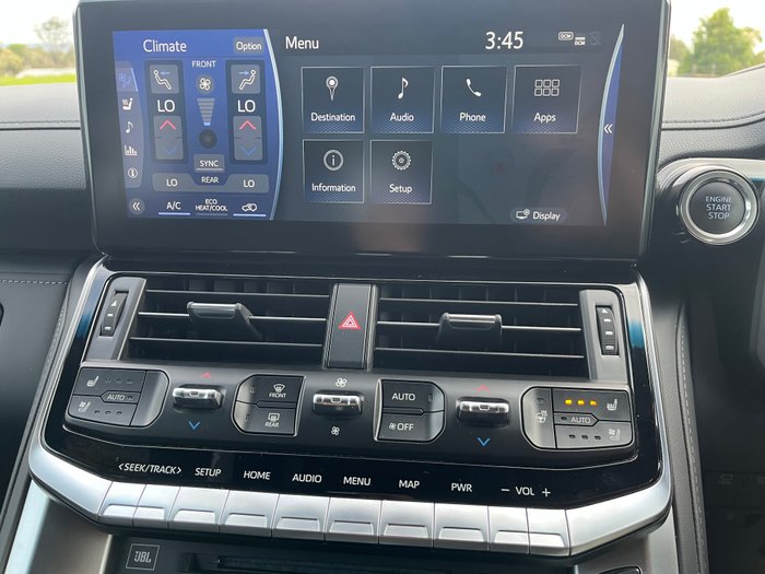 2024 TOYOTA LANDCRUISER LC300 SAHARA ZX (4x4)