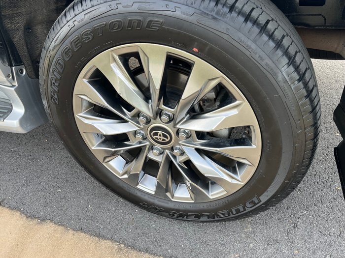 2024 TOYOTA LANDCRUISER LC300 SAHARA ZX (4x4)