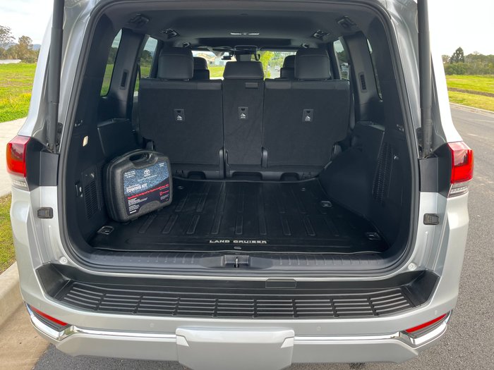 2024 TOYOTA LANDCRUISER LC300 SAHARA ZX (4x4)