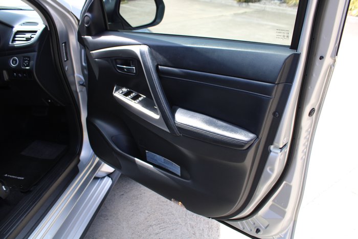 2020 Mitsubishi Pajero Sport GLS