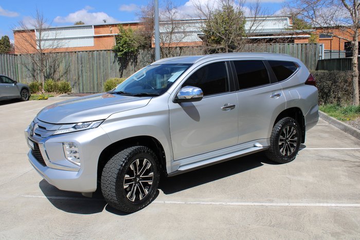 2020 Mitsubishi Pajero Sport GLS