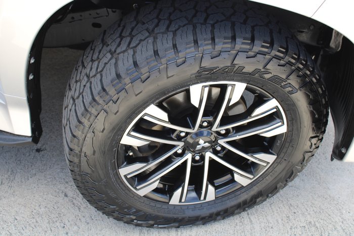 2020 Mitsubishi Pajero Sport GLS