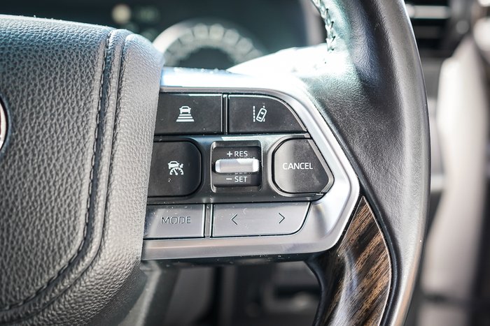 2023 Toyota LANDCRUISER VX