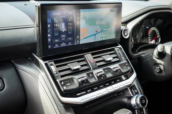 2023 Toyota LANDCRUISER VX