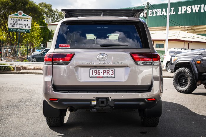 2023 Toyota LANDCRUISER VX