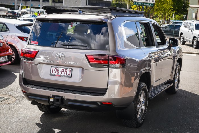 2023 Toyota LANDCRUISER VX