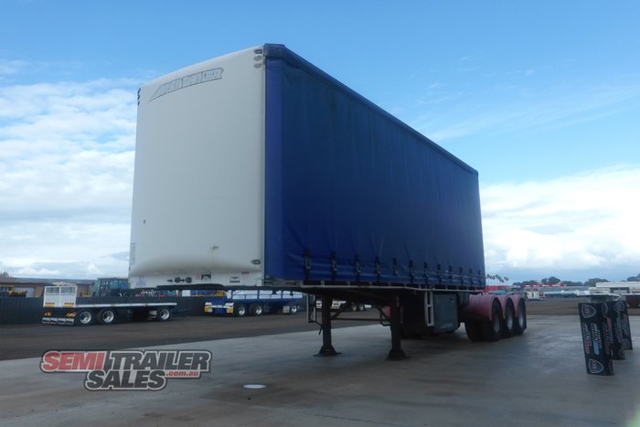 2011 Maxitrans 12 Pallet Curtainsider A Trailer