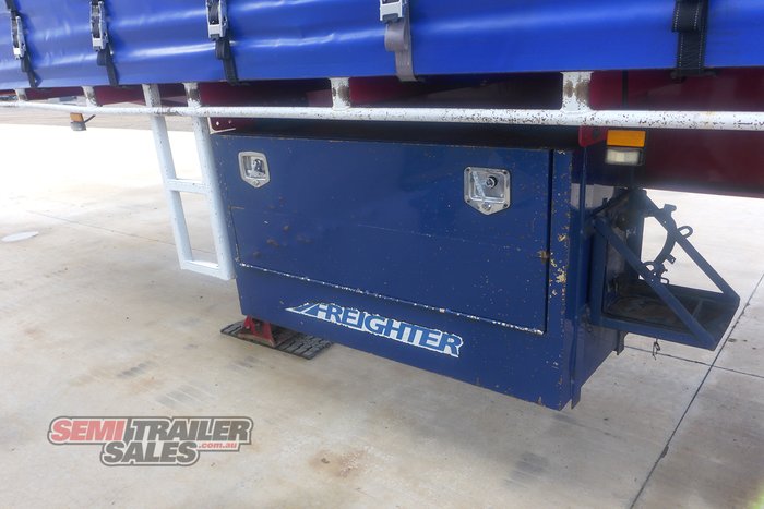 2011 Maxitrans 12 Pallet Curtainsider A Trailer