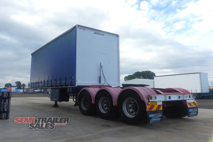 2011 Maxitrans 12 Pallet Curtainsider A Trailer